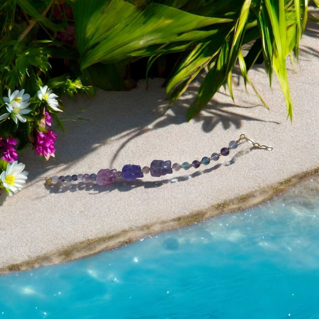 Bracelet Fluorite Sculptée — Renard à Neuf Queues & Or 24K