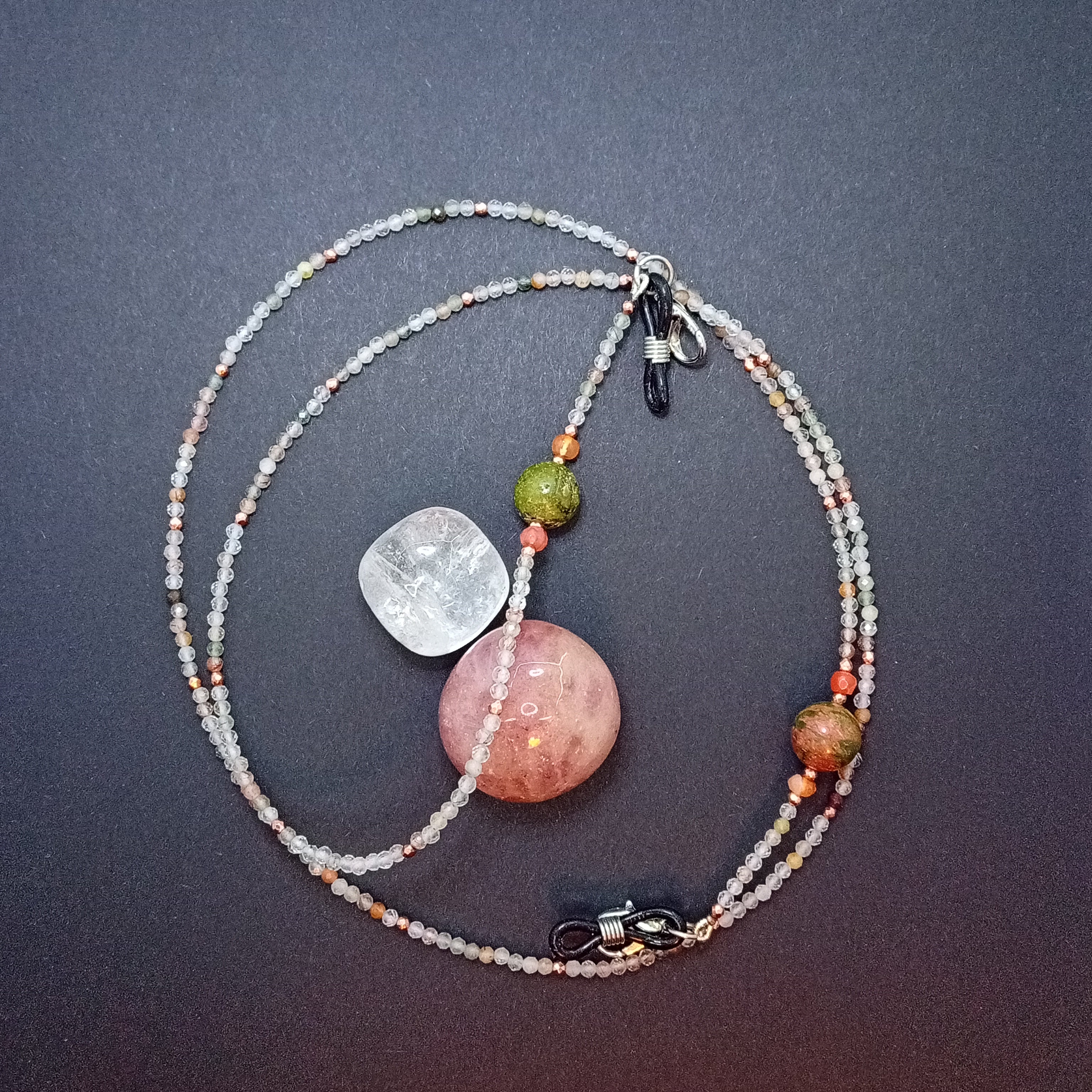 Collier avec attaches pour lunette Unakite et Quartz Cornalite, Rutile et Tourmalite